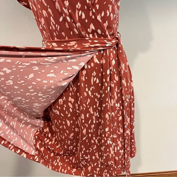 Nine West fake wrap flutter sleeves mini Dress size medium - Picture 5 of 13